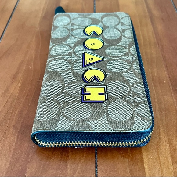 Coach Pac-Man Pacman Brown Accordion Signature Coated Canvas Zip Wallet #F75614 - Picture 3 of 13
